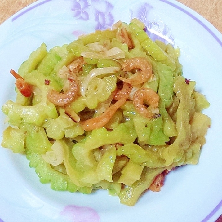 苦瓜と干しエビの炒め物